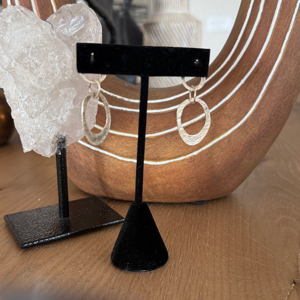 Silpada Interlocking Earrings - image 4